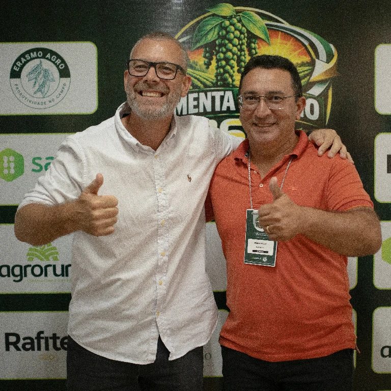 Registro da atuação da Erasmo Agro no campo