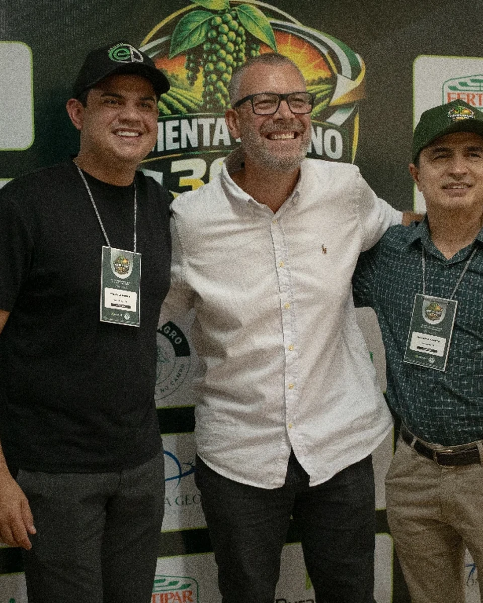 Registro da atuação técnica da Erasmo Agro no campo